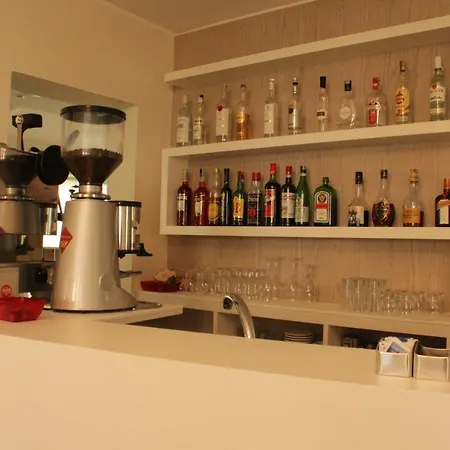 Clara 3* ريتشيوني