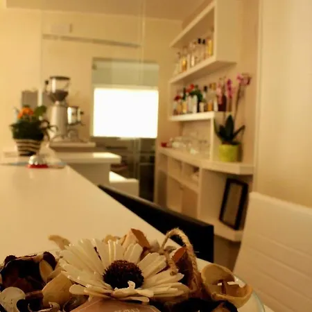 Clara Hotel 3*