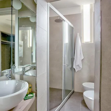 Clara Риччоне